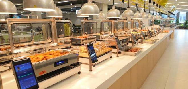 吃上现炒老乡鸡们开始用机器人颠勺了PG麻将胡了免费试玩模拟器为了让你(图2)